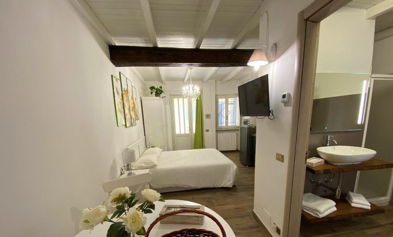 Nicolaus Apartment Sesto Calende Bagian luar foto