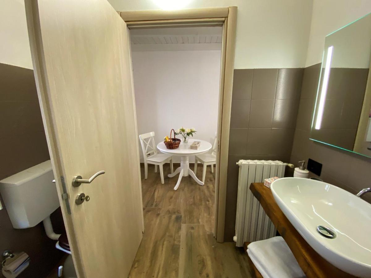 Nicolaus Apartment Sesto Calende Bagian luar foto