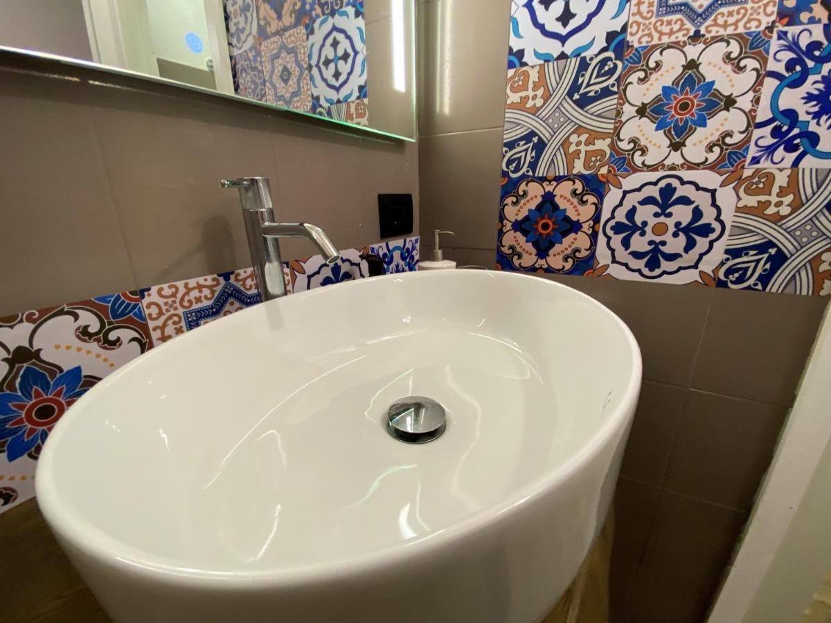 Nicolaus Apartment Sesto Calende Bagian luar foto