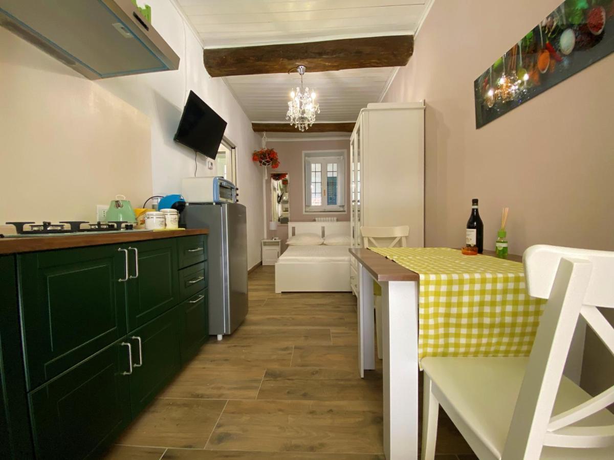 Nicolaus Apartment Sesto Calende Bagian luar foto