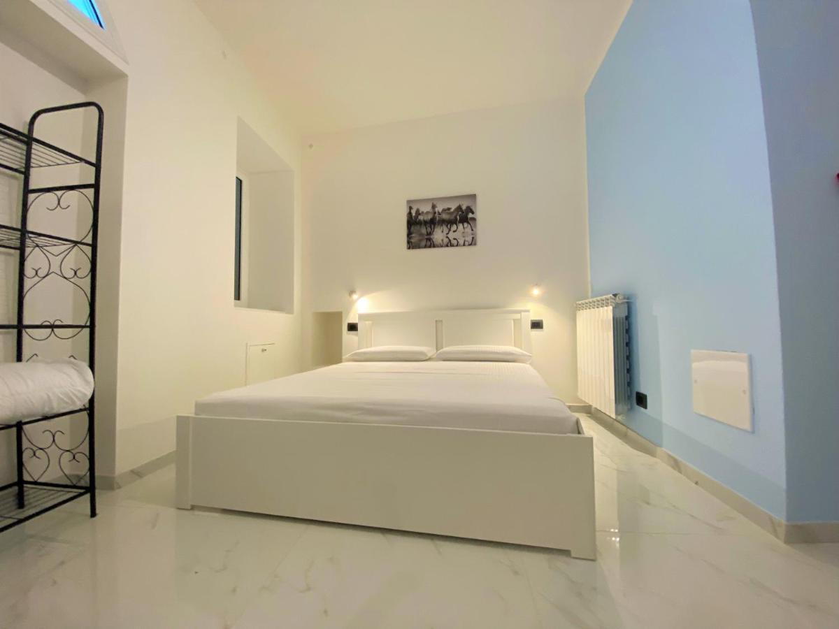 Nicolaus Apartment Sesto Calende Bagian luar foto